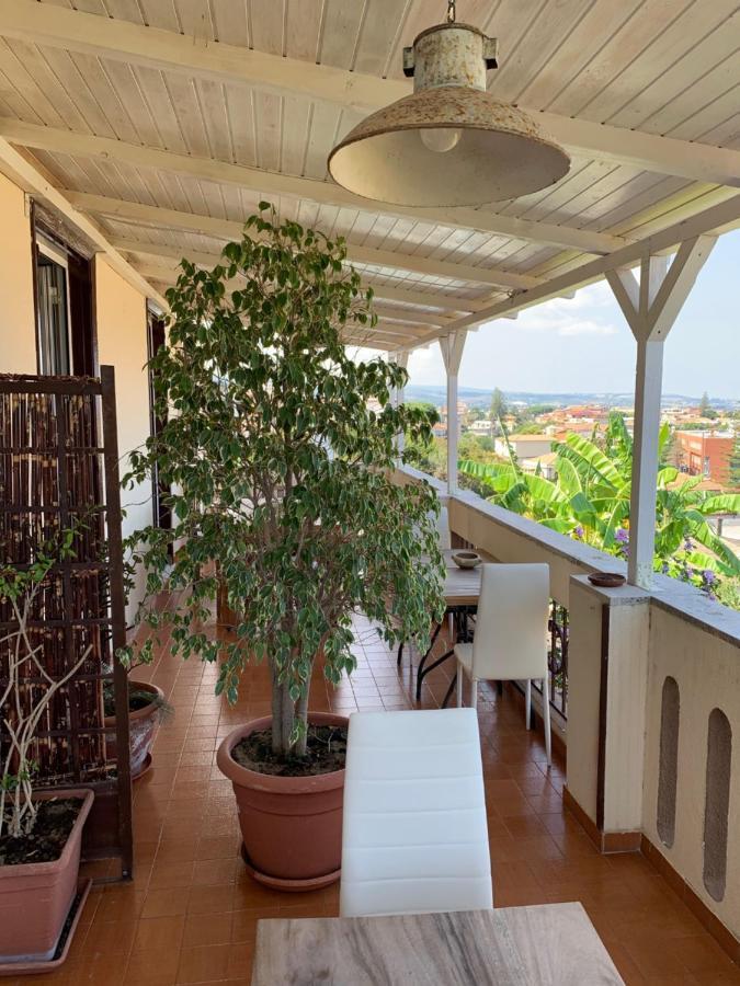 B&B Villa Delle Rondini ヴィボ・バレンティア・マリーナ エクステリア 写真